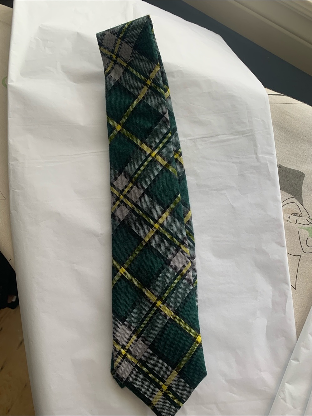 ✨4 for $20✨ 
Green Plaid Men's Tie with Yellow and Gray Stripes